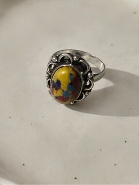 Multicolor Stone Silver-Tone Floral Filigree Ring - Yellow Dominant